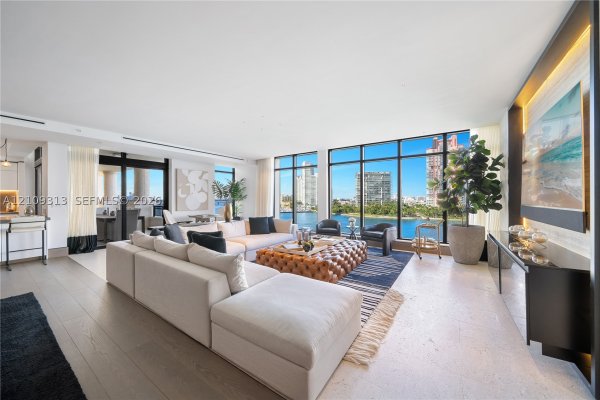 7083 Fisher Is Dr #7083 Miami Beach, FL 33109