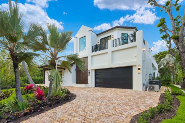 23 Coconut Ocean Ridge, FL 33435