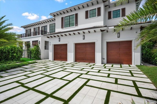 6707 Pamela Ln West Palm Beach, FL 33405 6707 Pamela Ln West Palm Beach, FL 33405