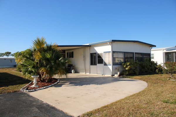 39016 Gayle Bay Boynton Beach, FL 33436