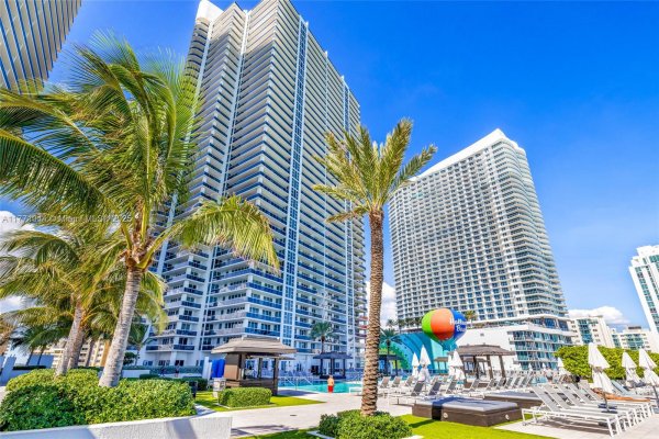 1830 S Ocean Dr #2808 Hallandale Beach, FL 33009