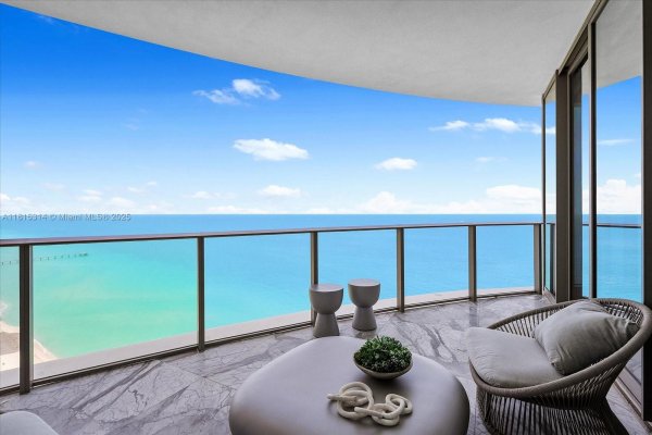 15701 Collins Ave #3101 Sunny Isles Beach, FL 33160