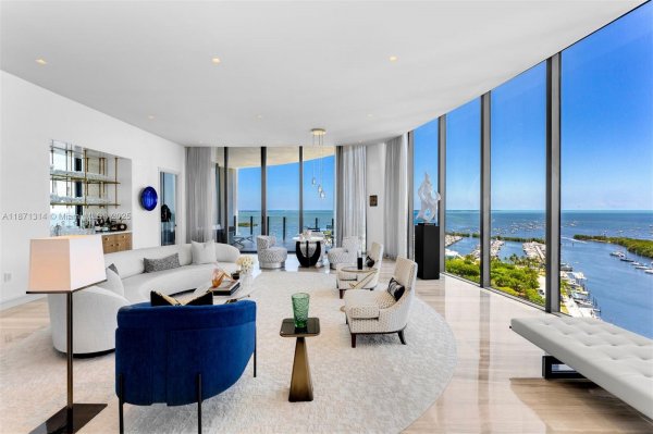 2811 S Bayshore Dr #18A+B Coconut Grove, FL 33133