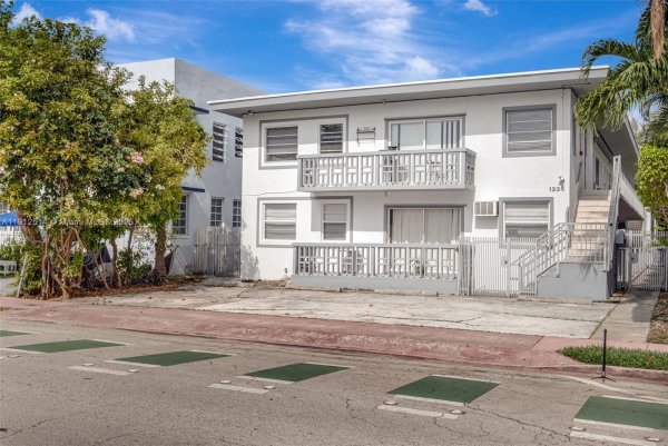 1334 Euclid Ave #9 Miami Beach, FL 33139