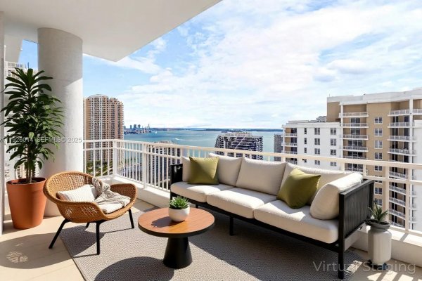 801 Brickell Key Blvd #2607 Miami, FL 33131