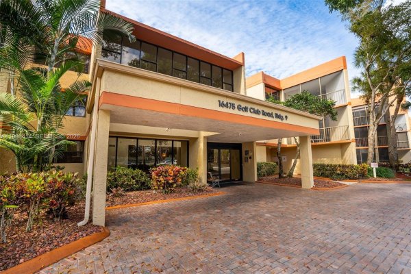 16475 Golf Clb Rd #307 Weston, FL 33326