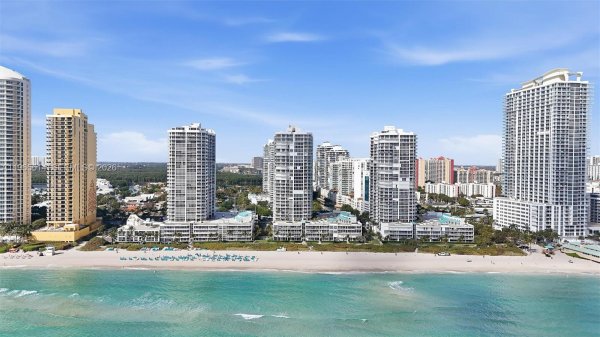 16485 Collins Ave #1034 Sunny Isles Beach, FL 33160