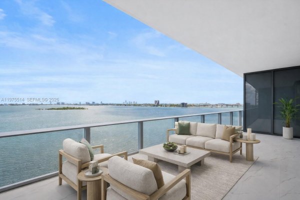 700 NE 24th St #805 Miami, FL 33137