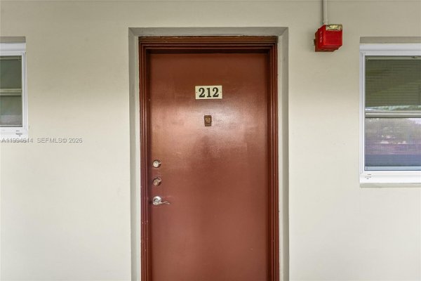 3090 NW 46th Ave #212C Lauderdale Lakes, FL 33313