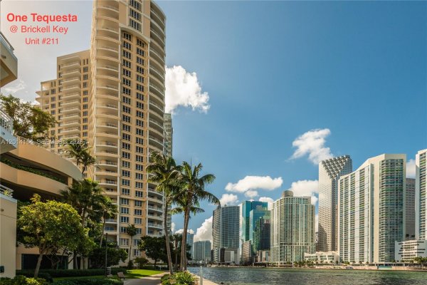 888 Brickell Key Dr #211 Miami, FL 33131