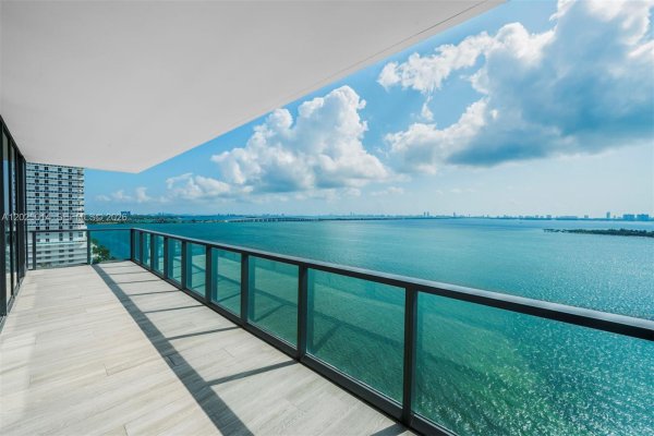 788 NE 23rd #1002 Miami, FL 33137