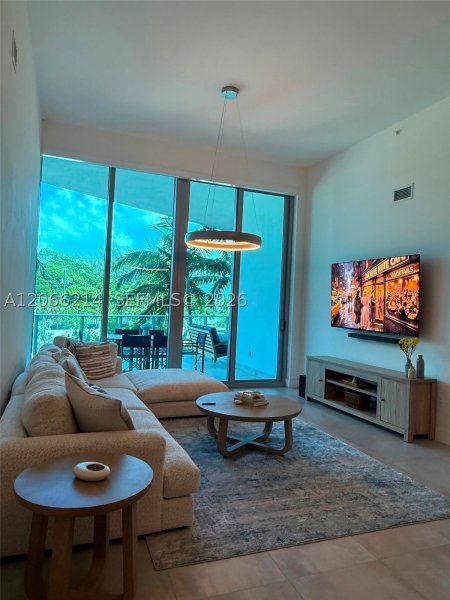 701 N Fort Lauderdale Blvd #214 Fort Lauderdale, FL 33304