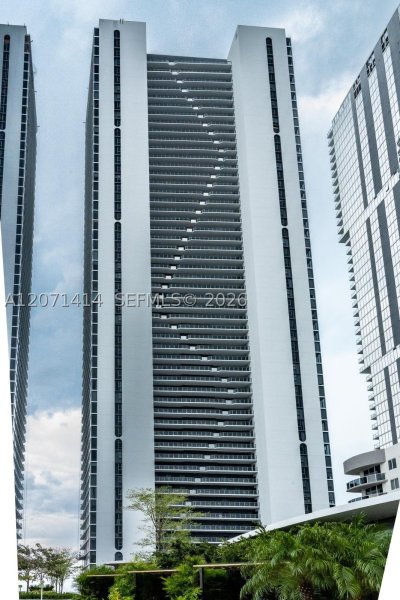 700 NE 24th St #1506 Miami, FL 33137