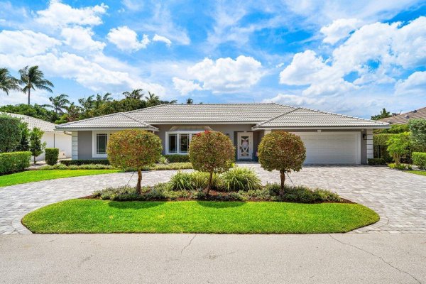 2177 Areca Palm Boca Raton, FL 33432