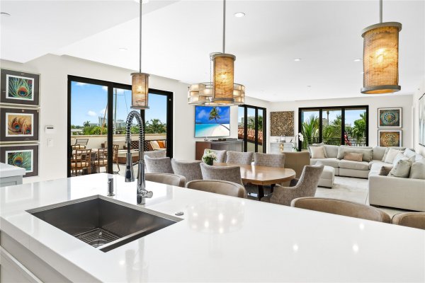 1532 SE 12th St #PH-1 Fort Lauderdale, FL 33316