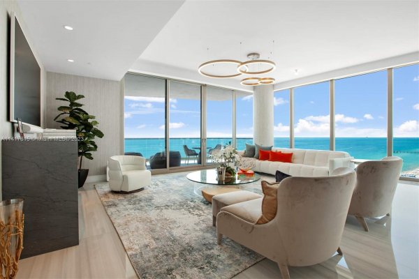 17901 E Collins Ave #2304 Sunny Isles Beach, FL 33160