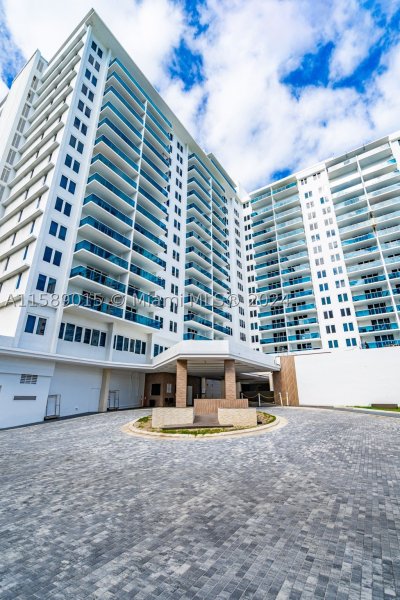 2301 Collins Ave #325 Miami Beach, FL 33139