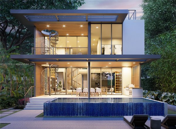 7607 NE 7th Ave Miami, FL 33138 7607 NE 7th Ave Miami, FL 33138