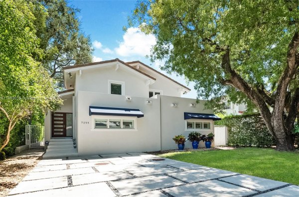 7255 SW 55th Ave Miami, FL 33143