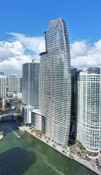 300 Biscayne Blvd Way #2308 Miami, FL 33131