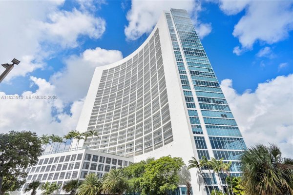 601 NE 36th St #1310 Miami, FL 33137