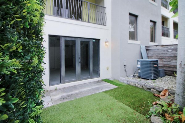 3204 Bird Ave #119 Miami, FL 33133