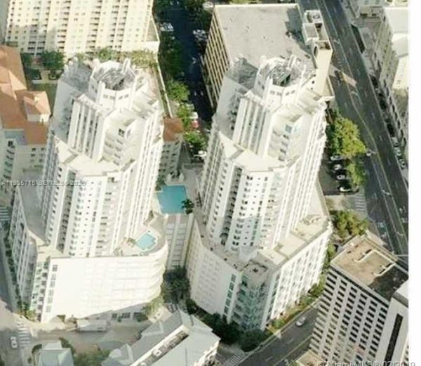 9066 SW 73rd Ct #1910 Miami, FL 33156