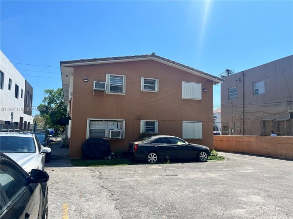 3191 SW 23rd St Miami, FL 33145