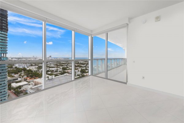 450 Alton Rd #2704 Miami Beach, FL 33139