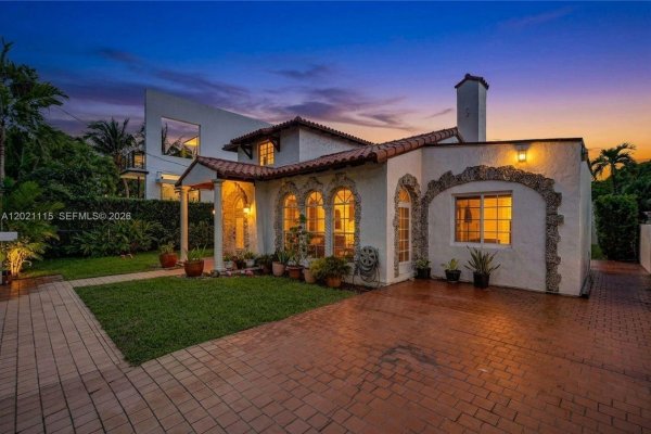 2024 Alton Rd Miami Beach, FL 33140