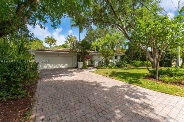 7711 SW 47th Ave Coral Gables, FL 33143