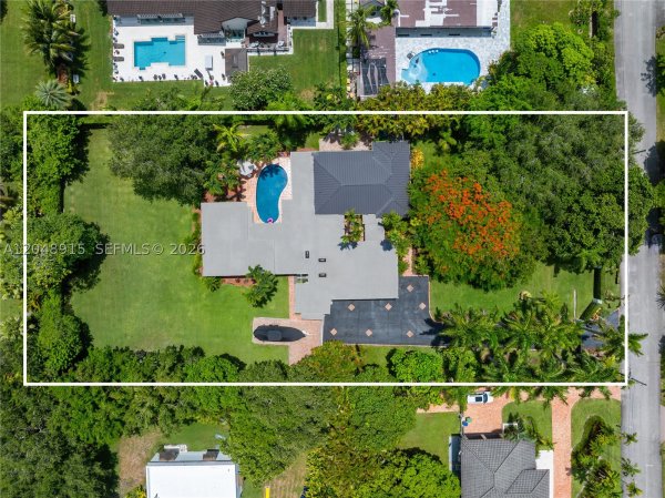 8735 SW 122nd St Miami, FL 33176