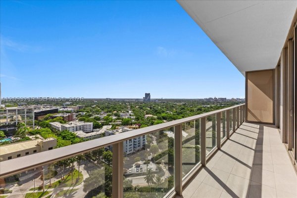 2678 Tigertail Ave #1605 Miami, FL 33133