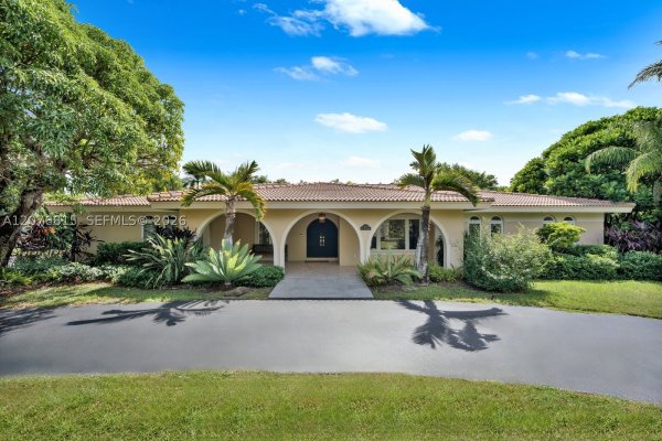 11805 SW 62nd Ave Pinecrest, FL 33156