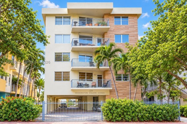 220 Washington Ave #5D Miami Beach, FL 33139