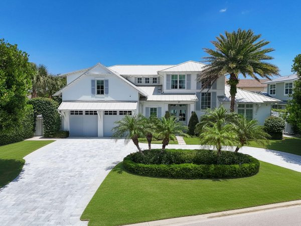 59 Colony Jupiter Inlet Colony, FL 33469
