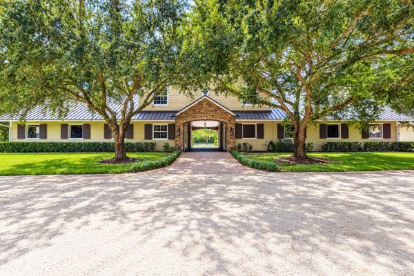 14366 Belmont Trace Wellington, FL 33414
