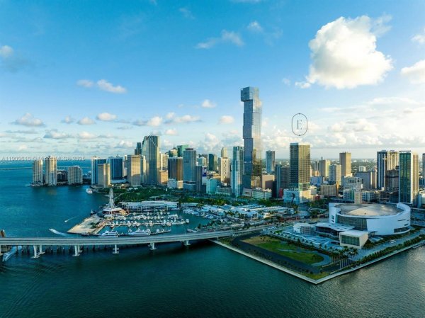 398 NE 5th St #3407 Miami, FL 33132