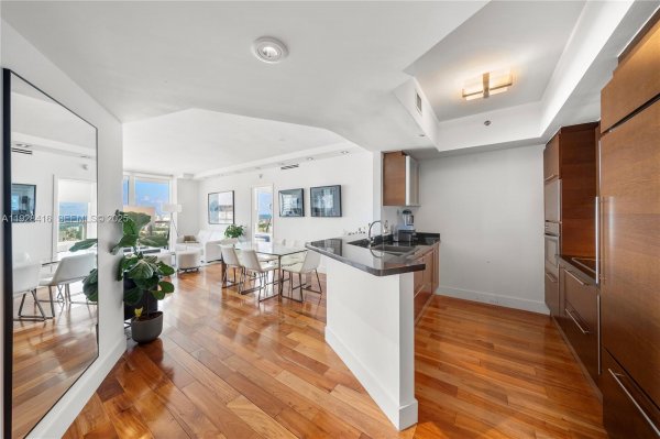 450 Alton Rd #1610 Miami Beach, FL 33139