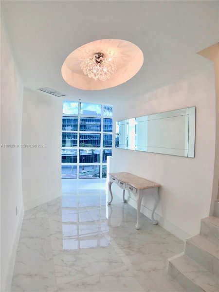 50 S Pointe Dr #LOFT4 Miami Beach, FL 33139