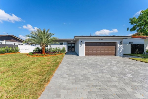 9381 SW 62nd St Miami, FL 33173