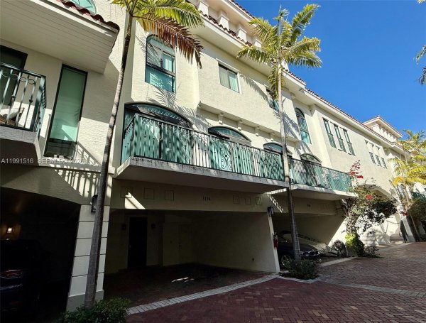 1174 98th St #1174 Bay Harbor Islands, FL 33154