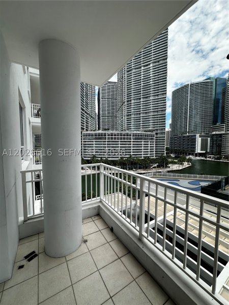 801 Brickell Key Blvd #906 Miami, FL 33131