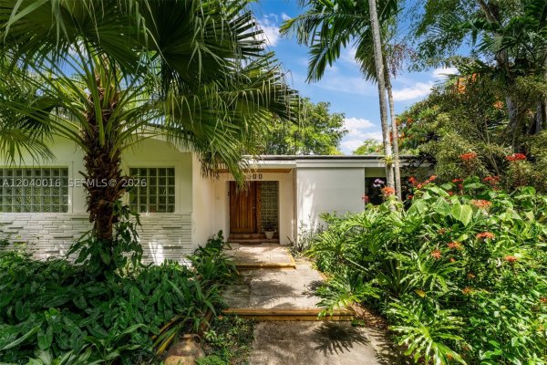 11100 SW 67th Ave Pinecrest, FL 33156