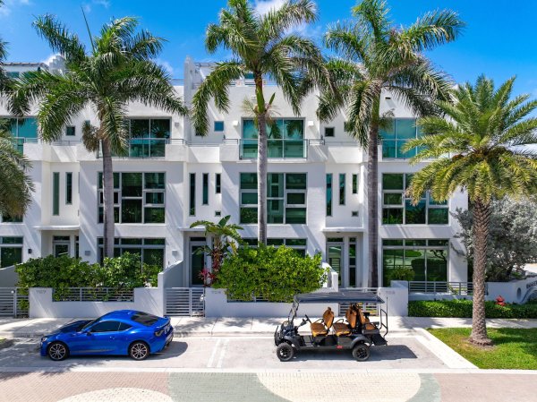 705 Briny Pompano Beach, FL 33062