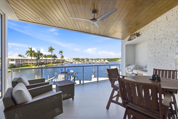 1110 Seminole #201 Fort Lauderdale, FL 33304