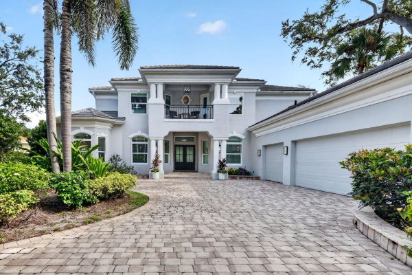 700 Marbrisa Riv Ln Vero Beach, FL 32963