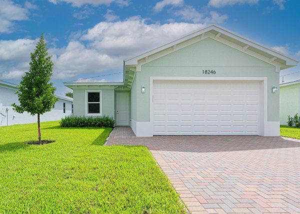 18246 Limestone Crk Rd Jupiter, FL 33458