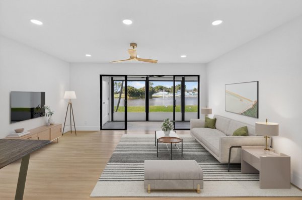 17 Capri A #17 Delray Beach, FL 33484