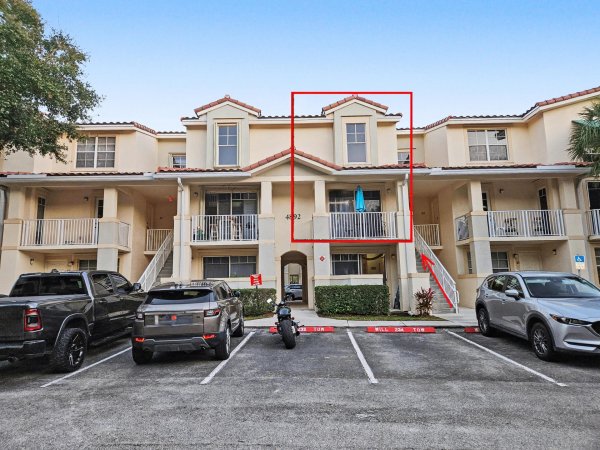 4892 Chancellor #21 Jupiter, FL 33458